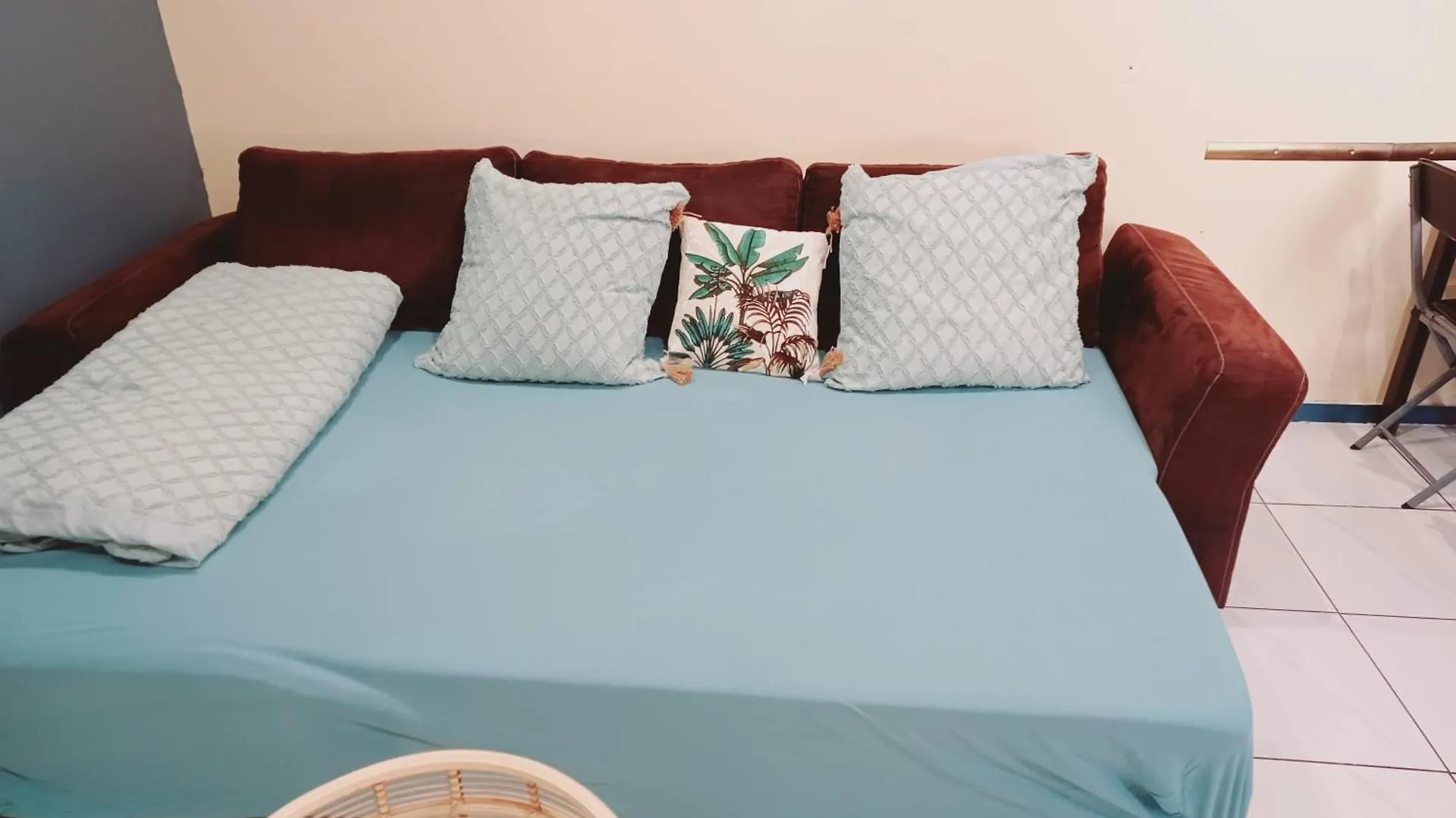 Apartment Cozy Apartment, Airport Cdg Exhibition Parc 14 Min Tremblay-en-France